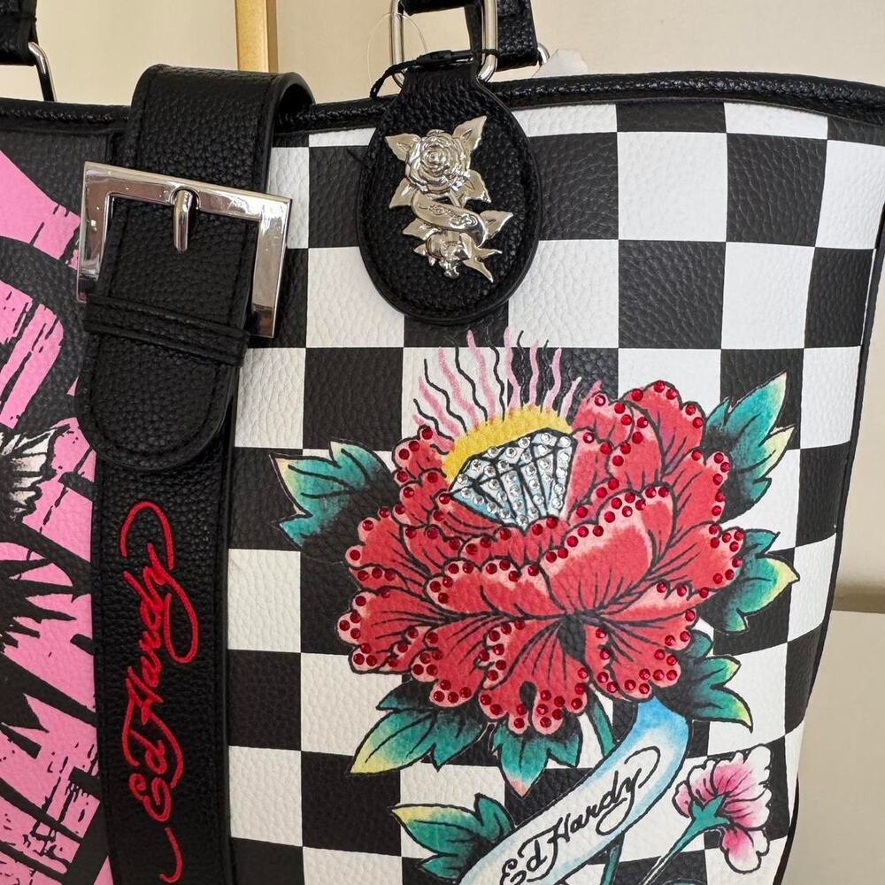 Ed Hardy Bag - Picture 3 of 8